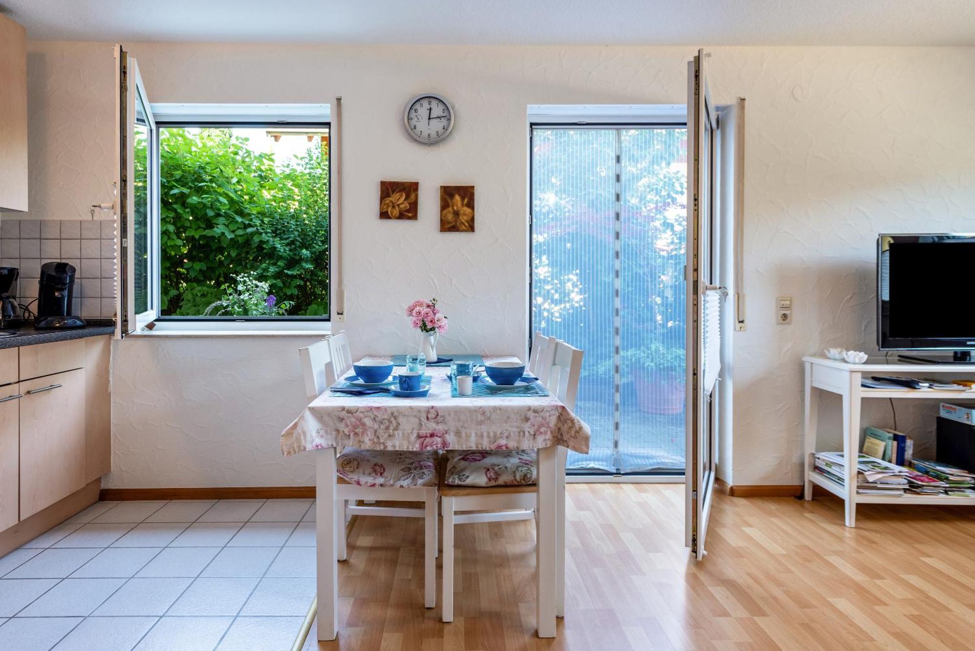 Fewo Im Lenzengarten Apartamento Sulzburg Exterior foto